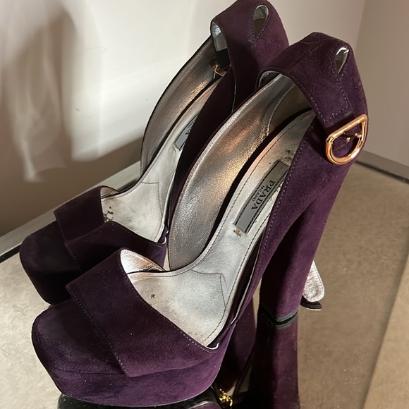 Prada Purple Suede open toe buckled heels holiday party must have - Picture 2 of 3